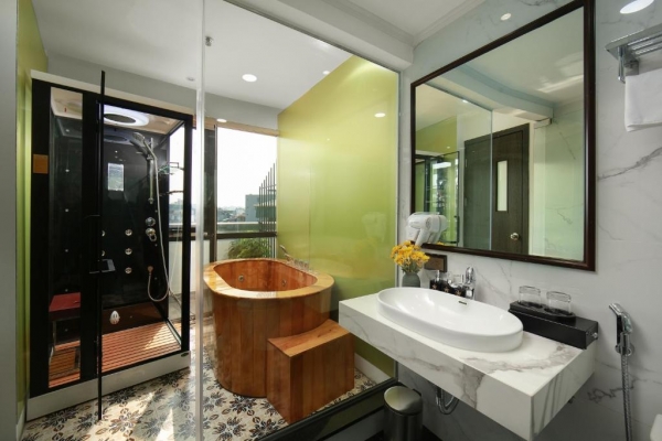 Family Suite with Jacuzzi, Steam bath & Balcony