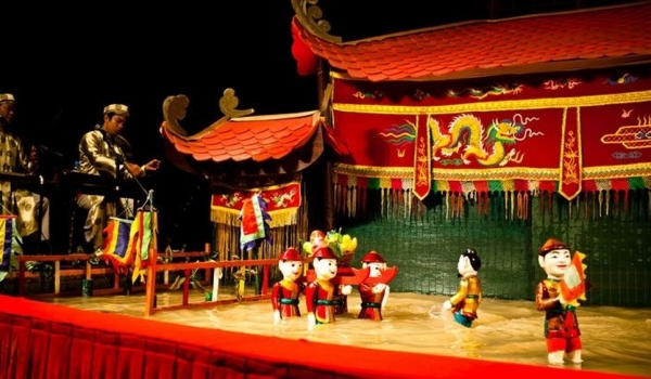 Hanoi - Halong - Ninh Binh - Water Puppet show - Buffet dinner (5ds 4ns Package)